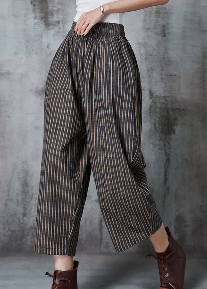 Effortlessly Elegant Pants with a Timeless Design