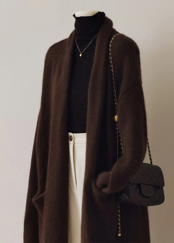 Well Tailored Cardigan with a Graceful Silhouette