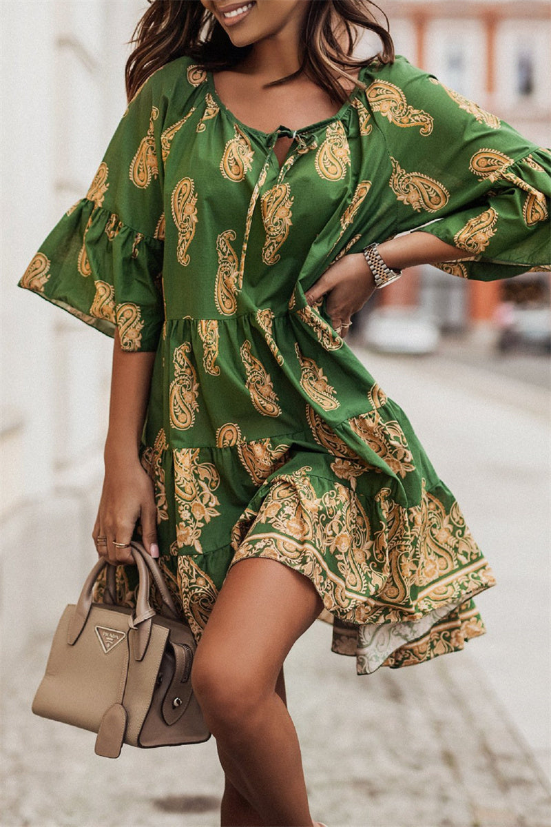 Beautifully Finished Dress in a Timeless Design