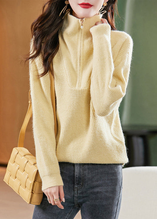 Classic Vintage Sweater with a Flattering Fit