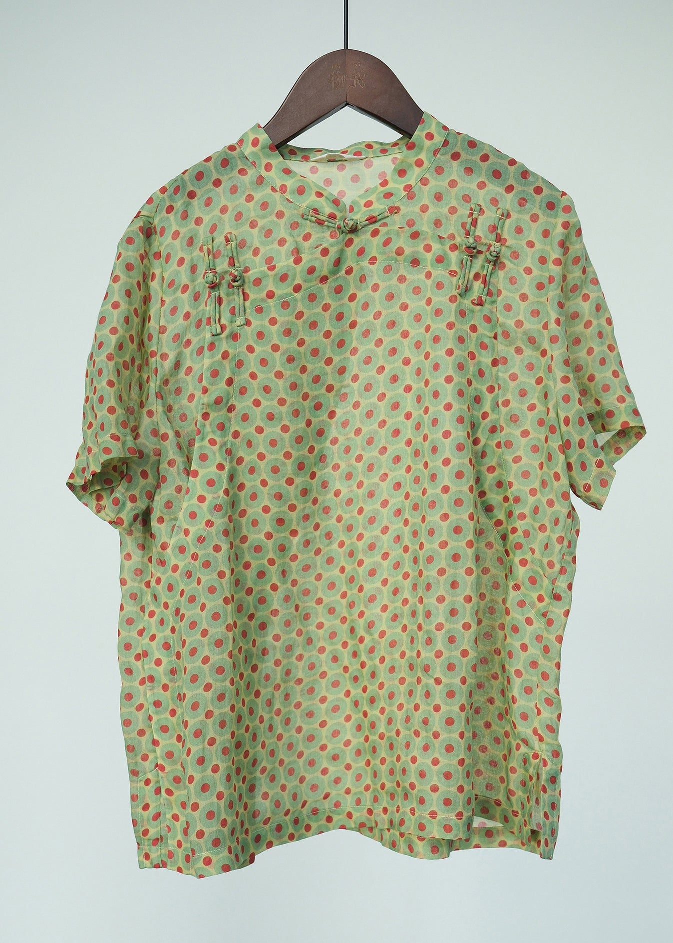Beautifully Crafted Top in a Classic Style