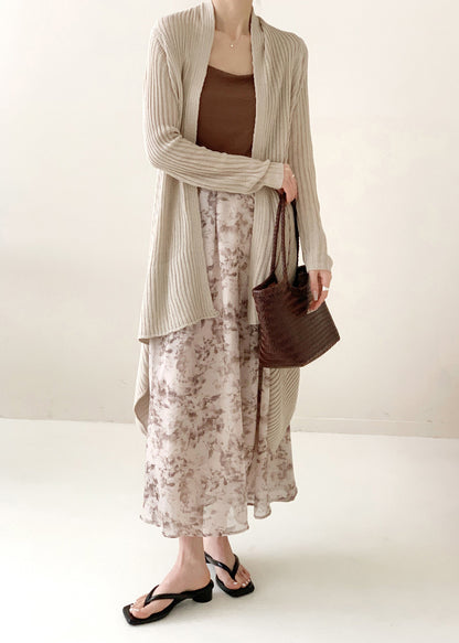 Classic Vintage Cardigan with a Flattering Fit