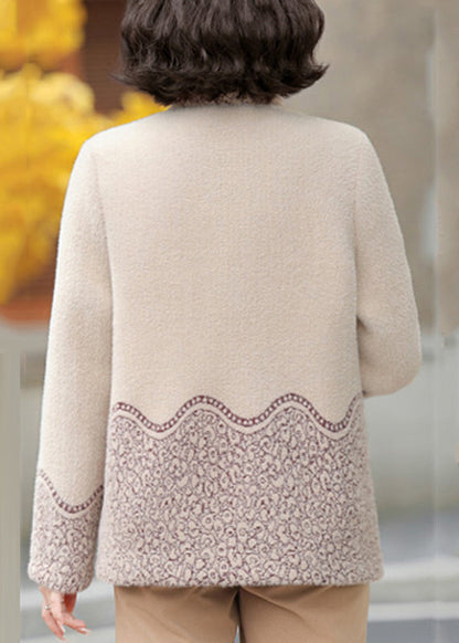 Beautifully Finished Coat in a Timeless Design