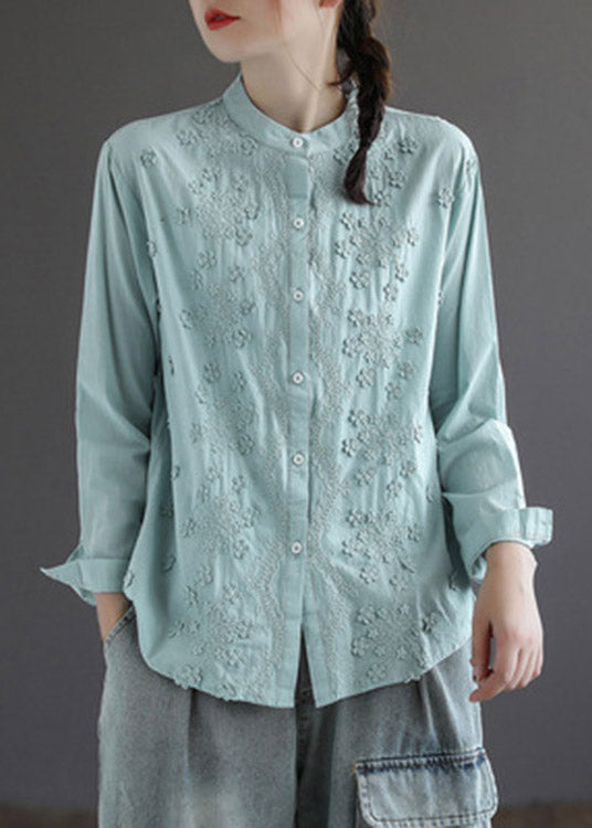 Well Tailored Shirt with a Graceful Silhouette