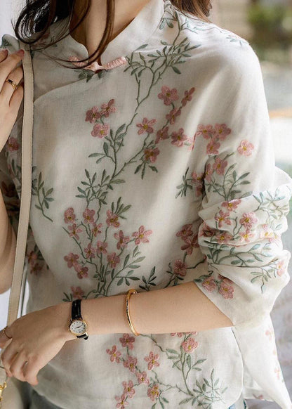 Polished Blouse with an Effortless Classic Look