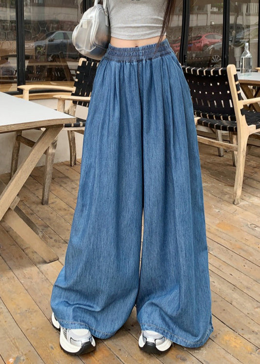 Classic Vintage Pants with a Flattering Fit