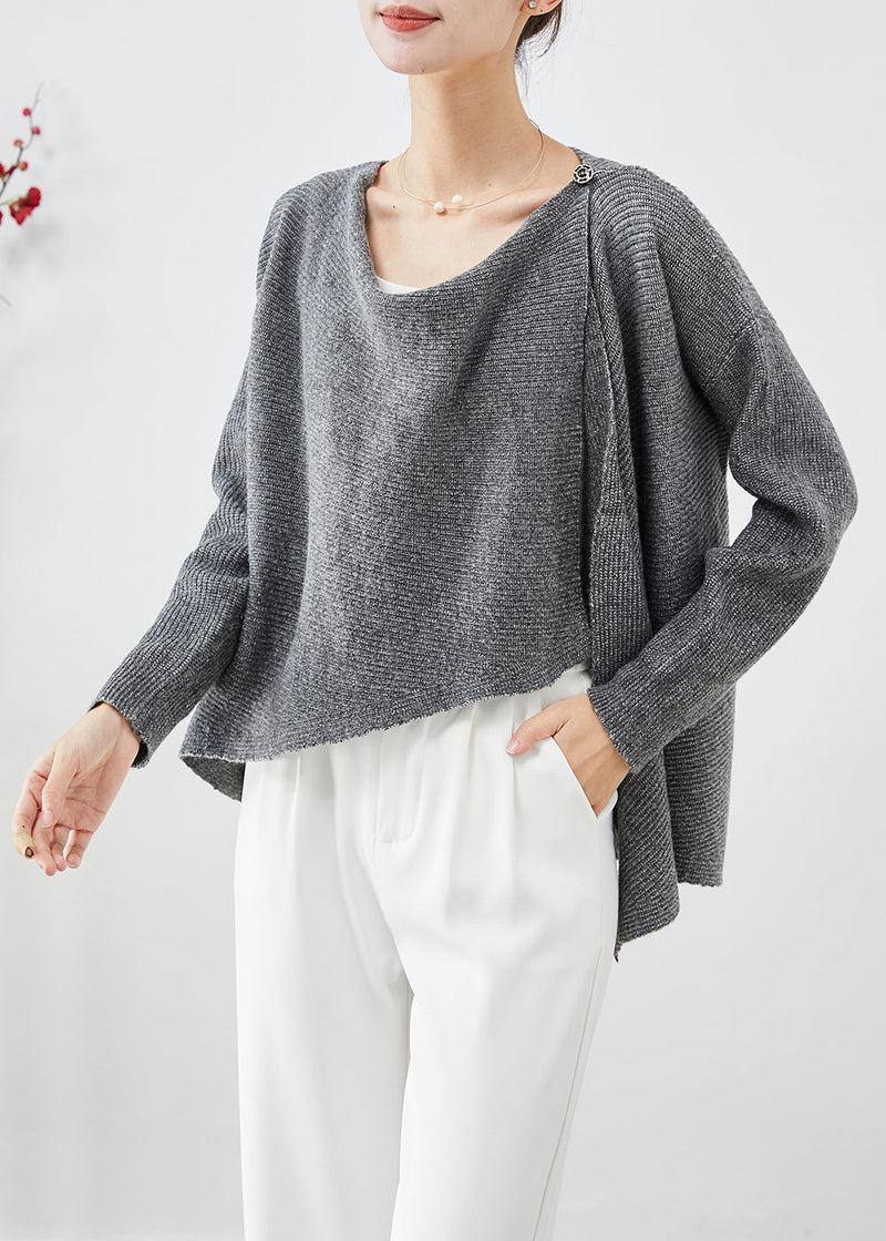 Classic Vintage Sweater with a Flattering Fit