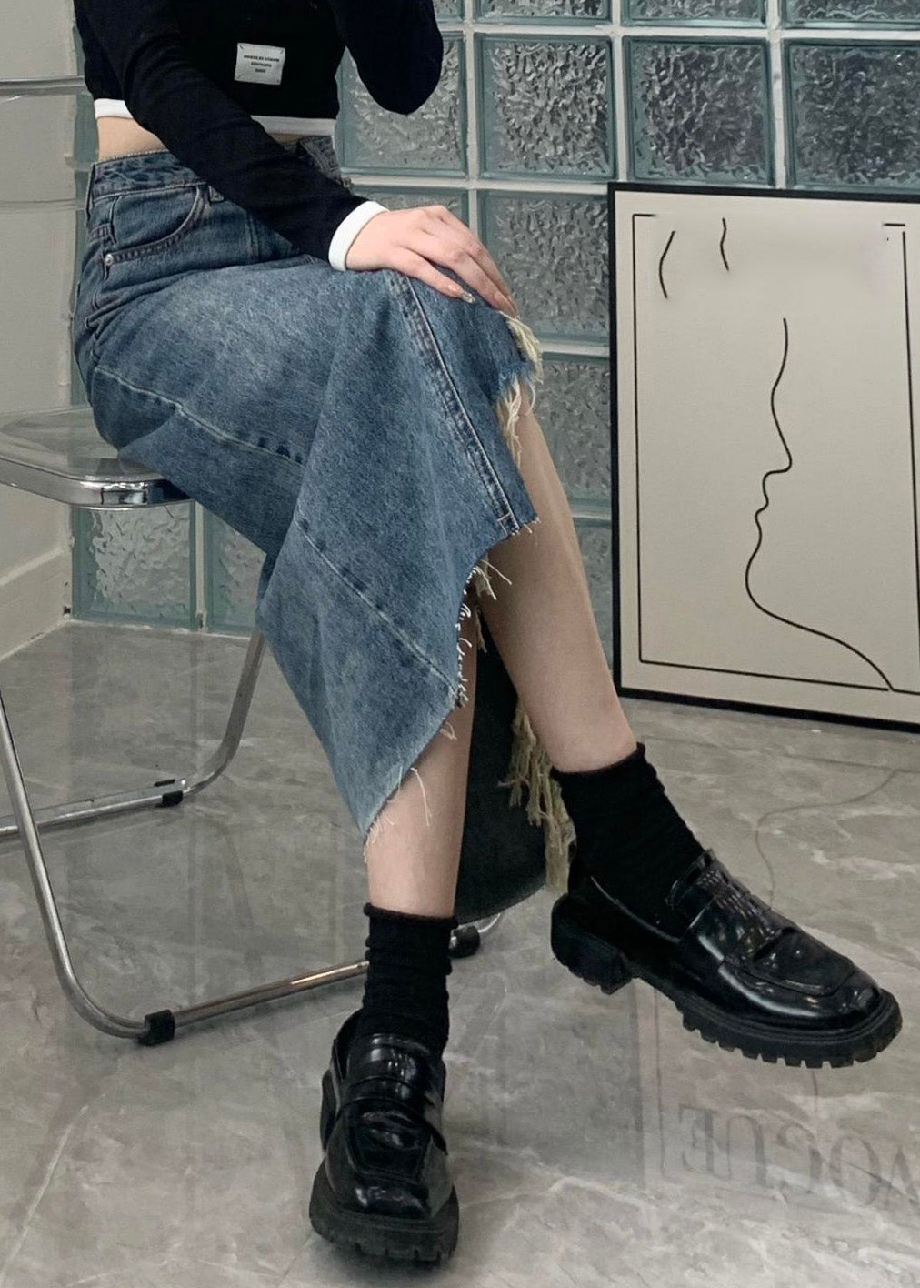Well Tailored Garment with a Graceful Silhouette