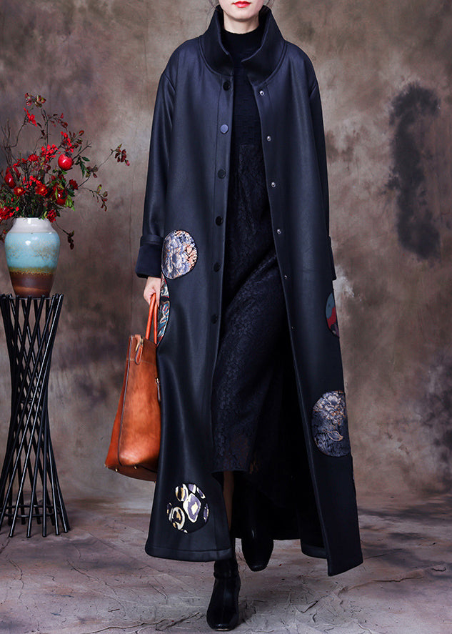 Sophisticated Coat with a Clean Classic Look