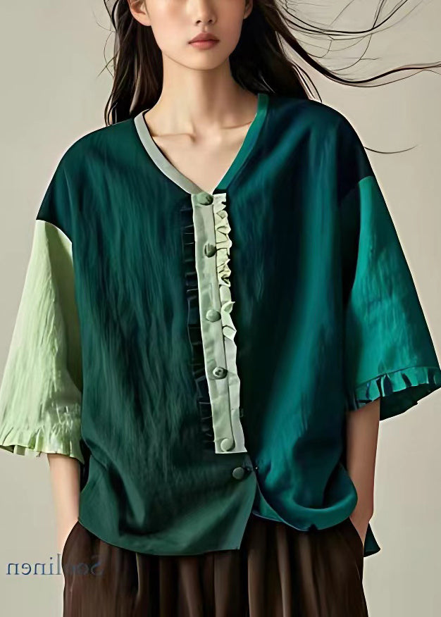Sophisticated Blouse with a Clean Classic Look
