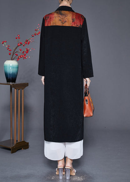 Well Tailored Coat with a Graceful Silhouette
