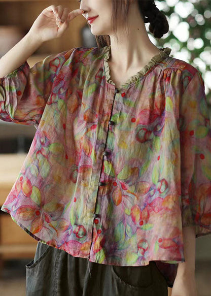 Classic Vintage Blouse with a Flattering Fit