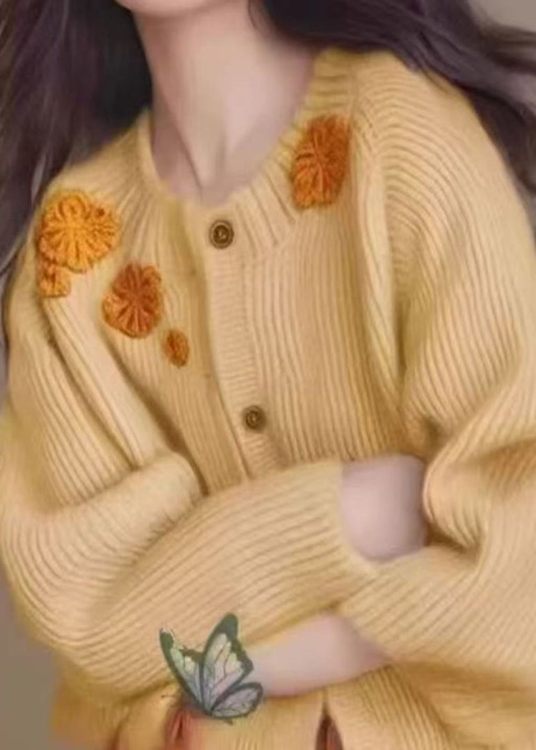 Gracefully Styled Cardigan for Any Occasion