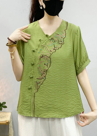 Classic Vintage Shirt with a Flattering Fit