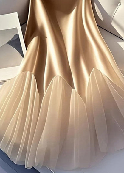 Beautifully Finished Garment in a Timeless Design