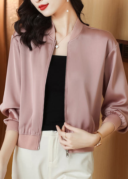 Well Tailored Coat with a Graceful Silhouette
