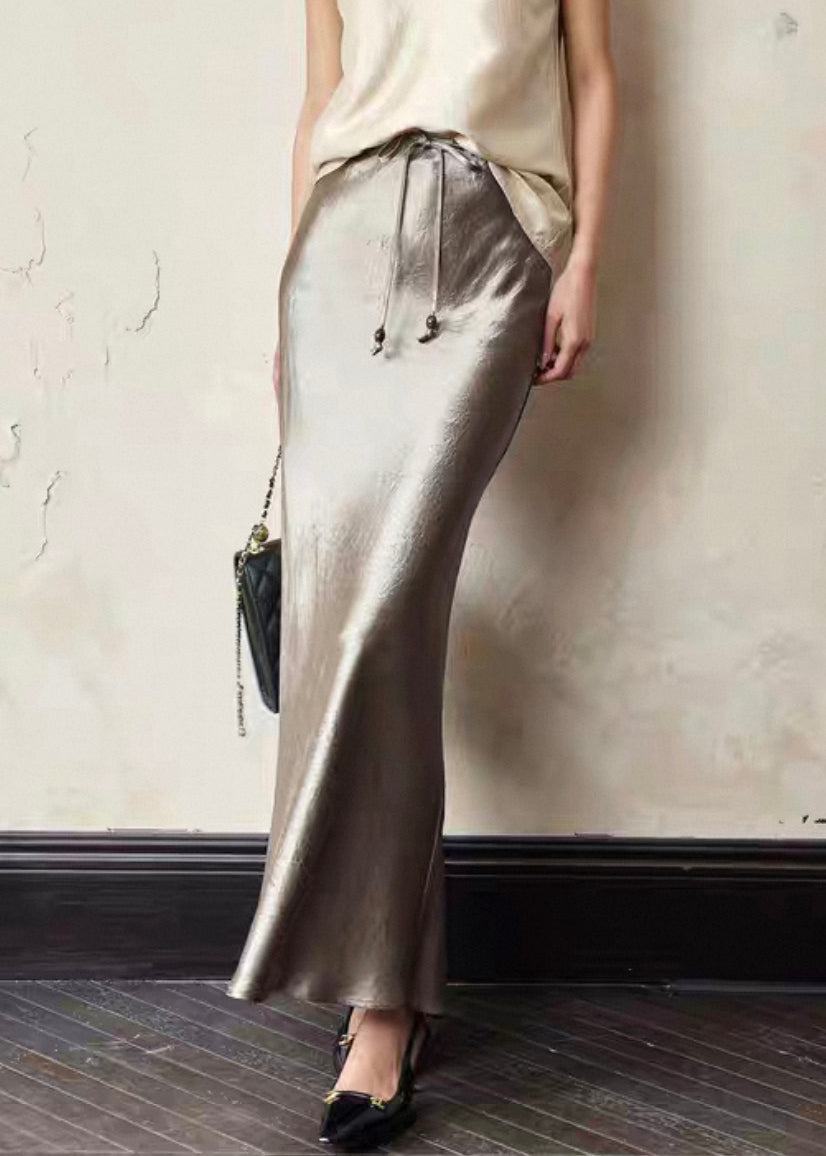 Sophisticated Garment with a Clean Classic Look