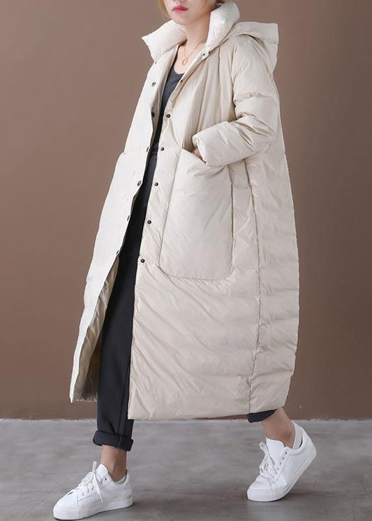 Well Tailored Coat with a Graceful Silhouette