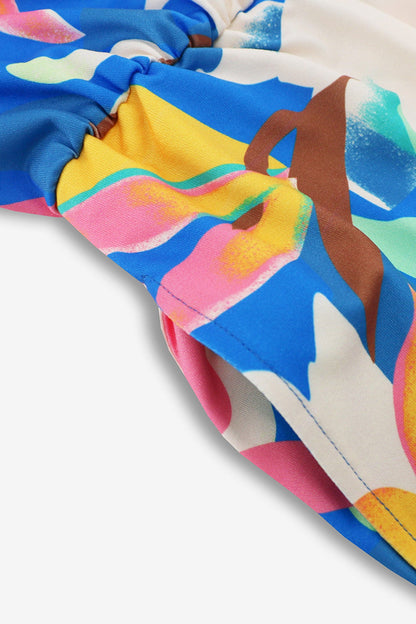 Gracefully Styled Garment for Any Occasion