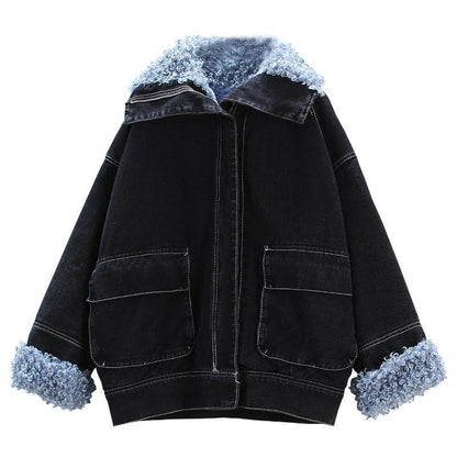 Elegantly Styled Jacket for Everyday Wear