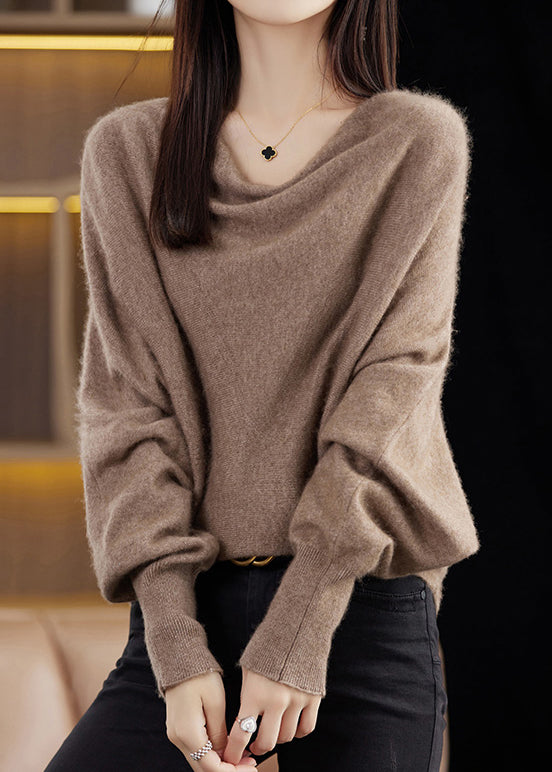 Effortlessly Elegant Sweater with a Timeless Design