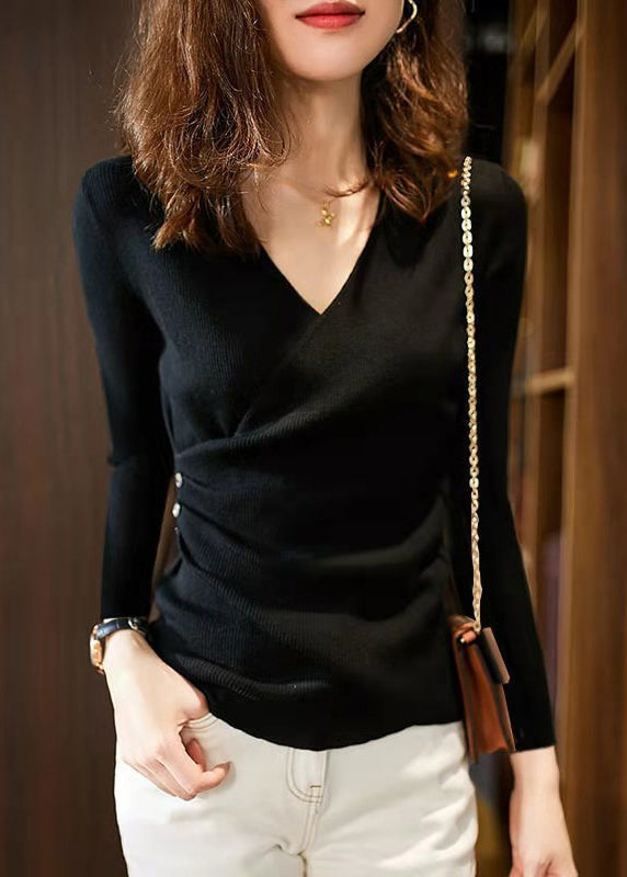 Well Tailored Top with a Graceful Silhouette