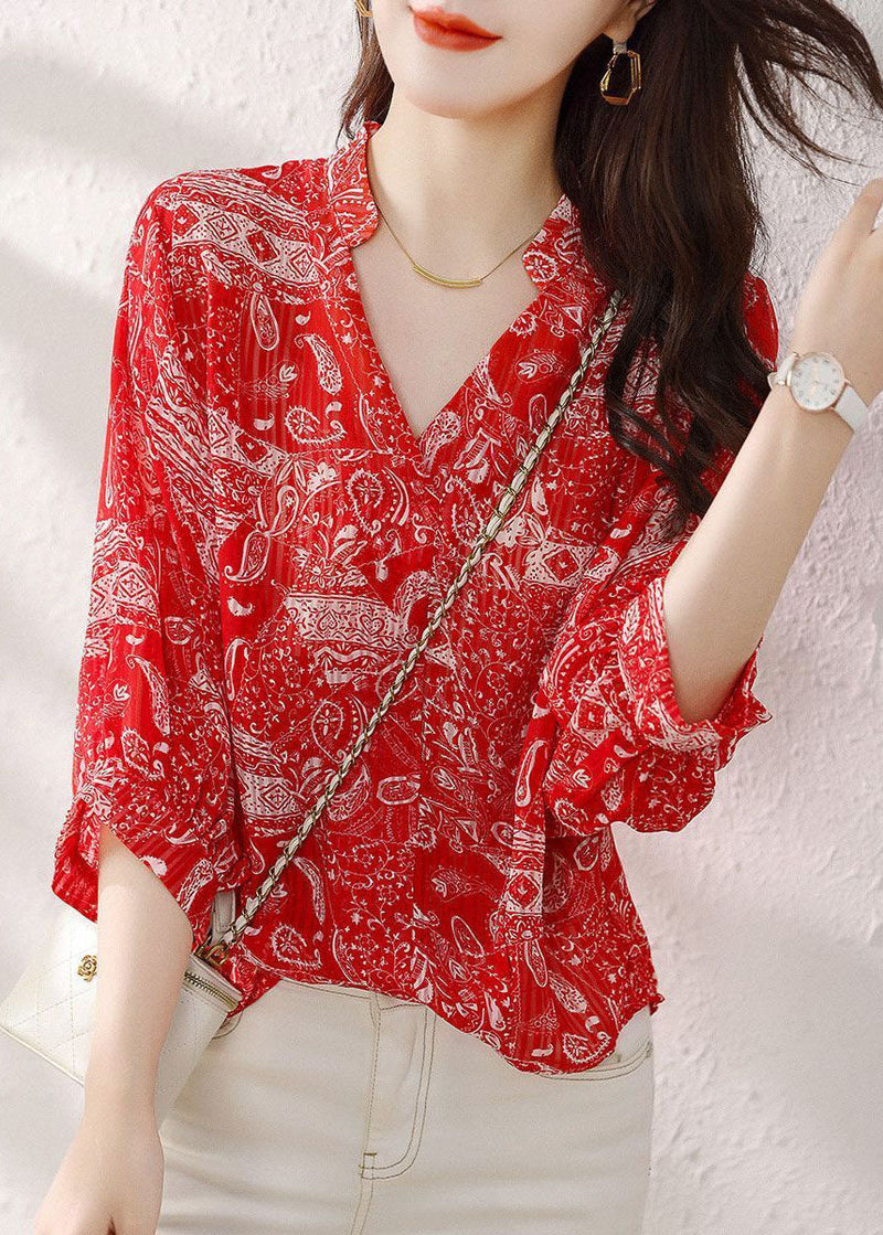 Beautifully Finished Blouse in a Timeless Design