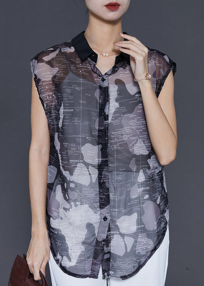 Classic Vintage Shirt with a Flattering Fit