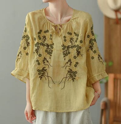 Elegantly Styled Blouse for Everyday Wear