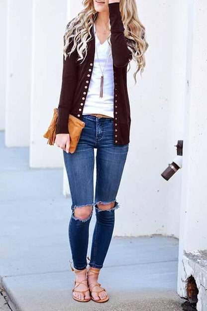 Well Tailored Cardigan with a Graceful Silhouette