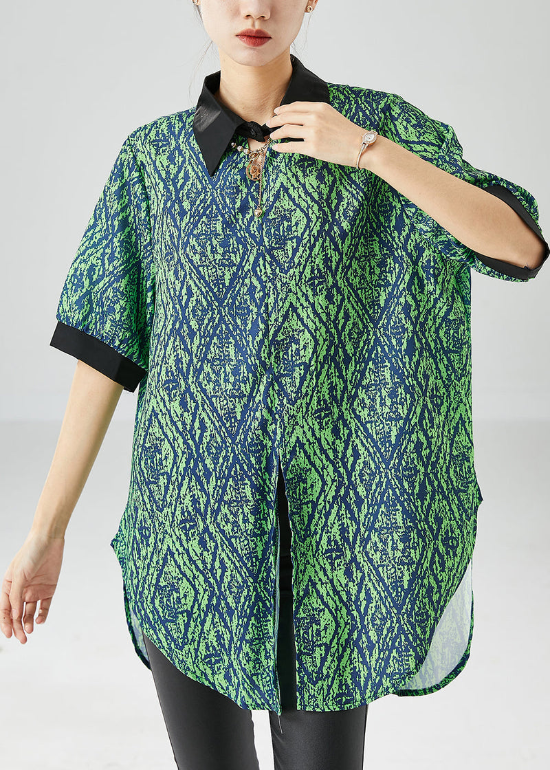 Effortlessly Elegant Top with a Timeless Design