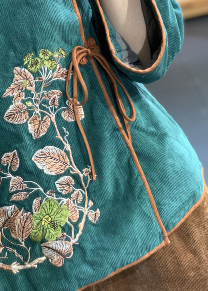 Beautifully Finished Coat in a Timeless Design