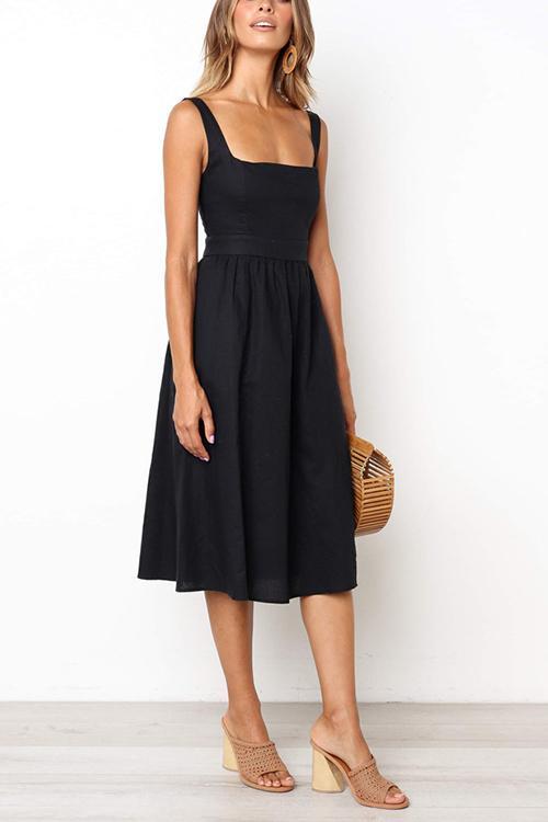 Beautifully Finished Dress in a Timeless Design