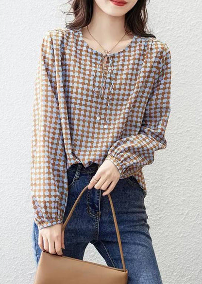 Classic Vintage Blouse with a Flattering Fit