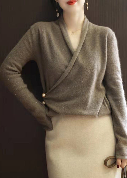 Beautifully Finished Sweater in a Timeless Design