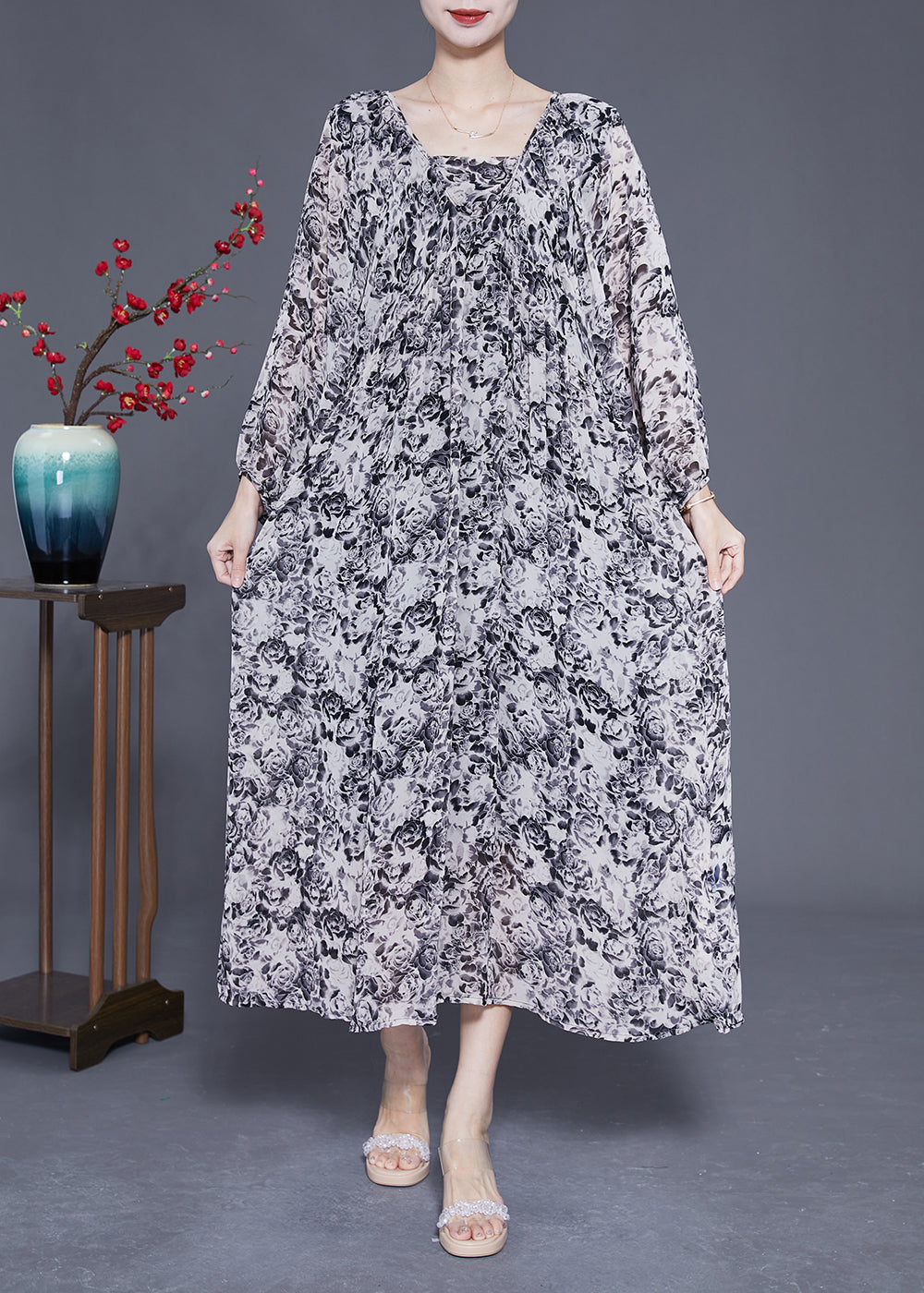 Beautifully Crafted Dress in a Classic Style