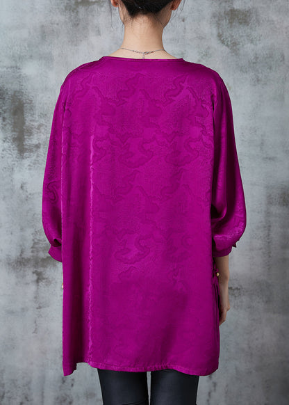 Classic Vintage Blouse with a Flattering Fit