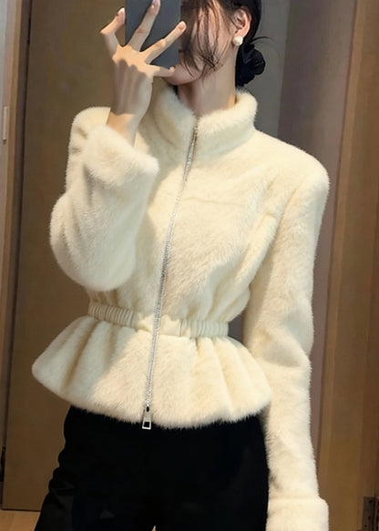 Elegantly Styled Coat for Everyday Wear