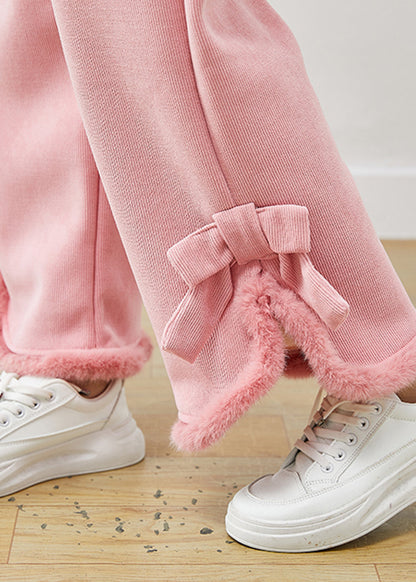 Effortlessly Elegant Pants with a Timeless Design
