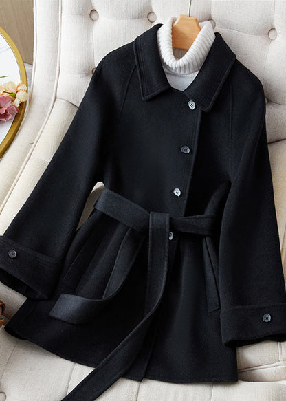 Beautifully Finished Coat in a Timeless Design