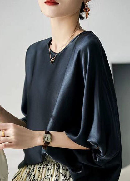 Beautifully Finished Blouse in a Timeless Design
