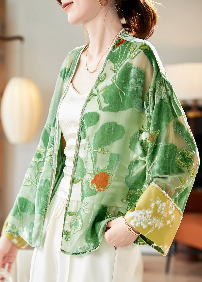 Effortlessly Elegant Cardigan with a Timeless Design