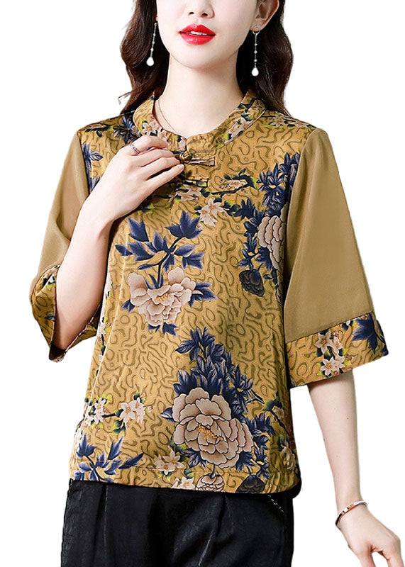 Classic Vintage Top with a Flattering Fit
