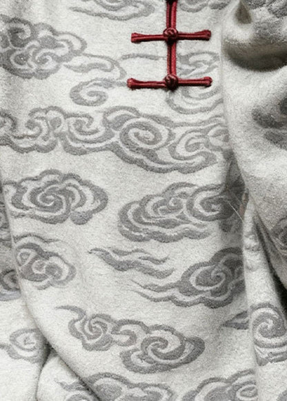Classic Vintage Sweater with a Flattering Fit