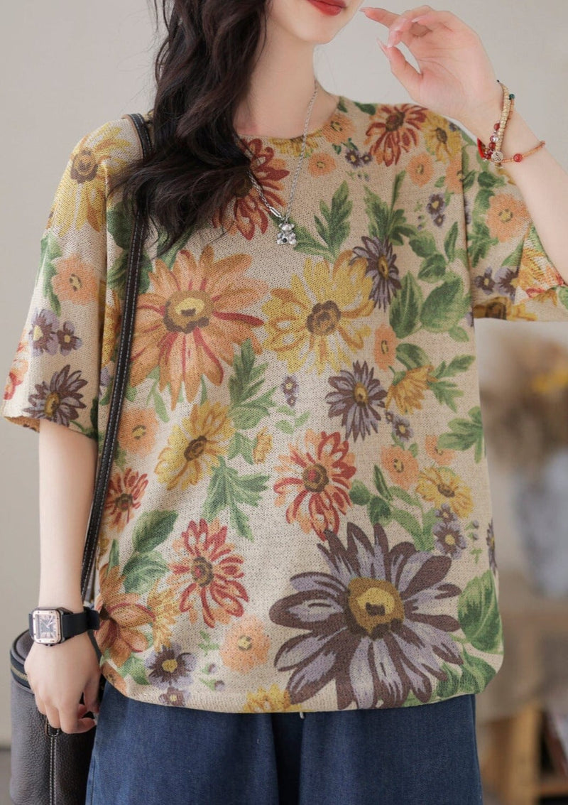 Well Tailored T-Shirt with a Graceful Silhouette