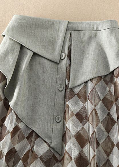 Sophisticated Garment with a Clean Classic Look