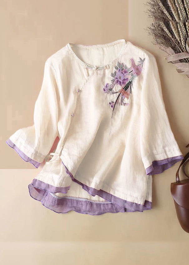 Effortlessly Elegant Blouse with a Timeless Design