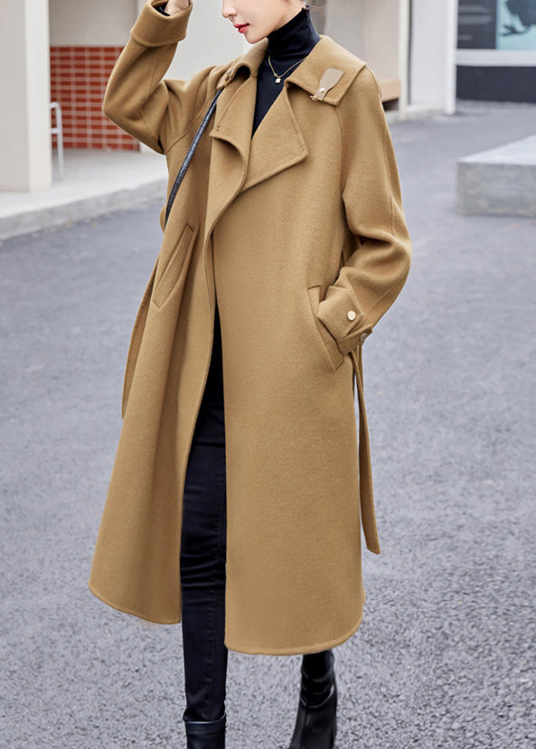 Effortlessly Elegant Coat with a Timeless Design