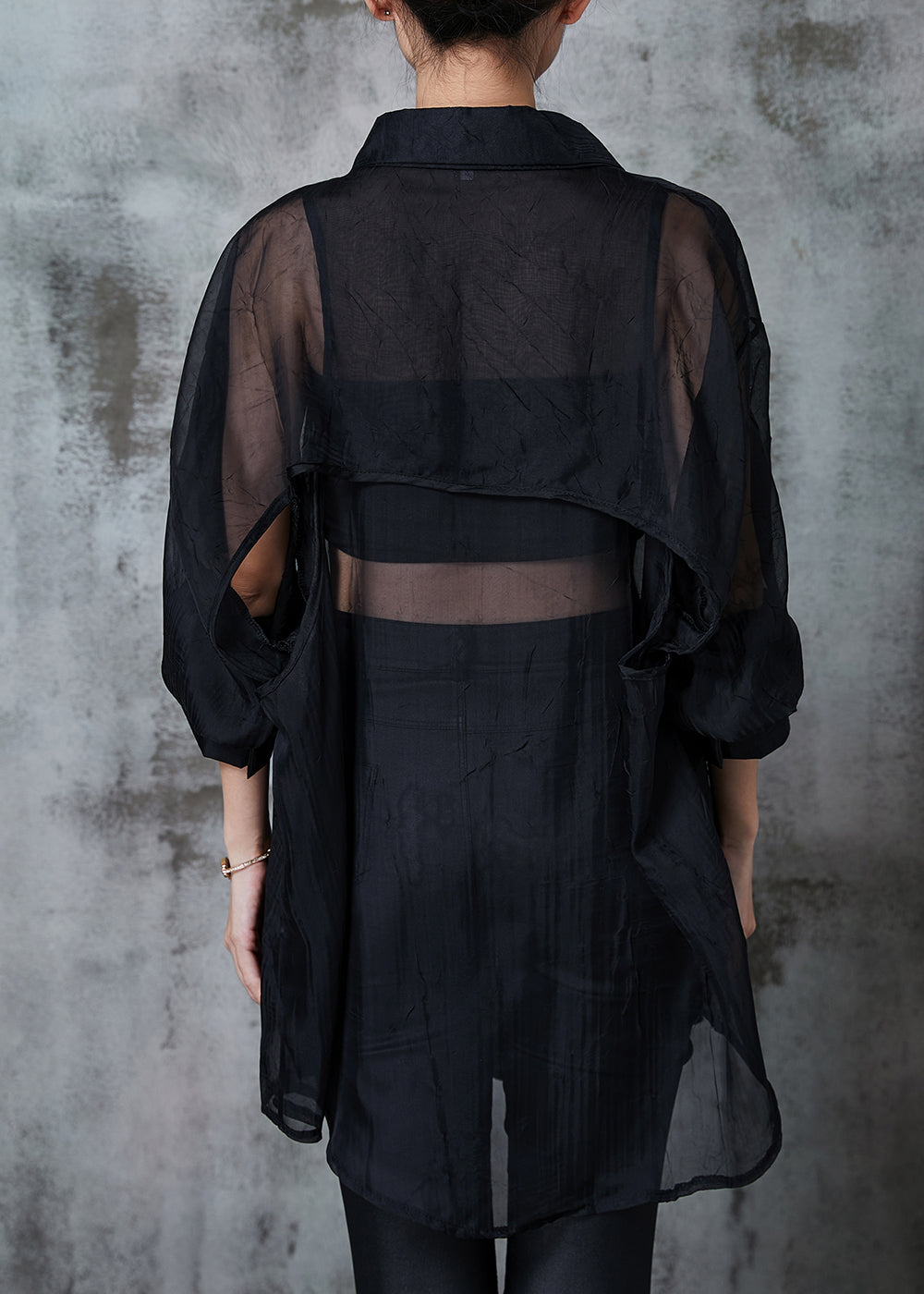Classic Vintage Shirt with a Flattering Fit