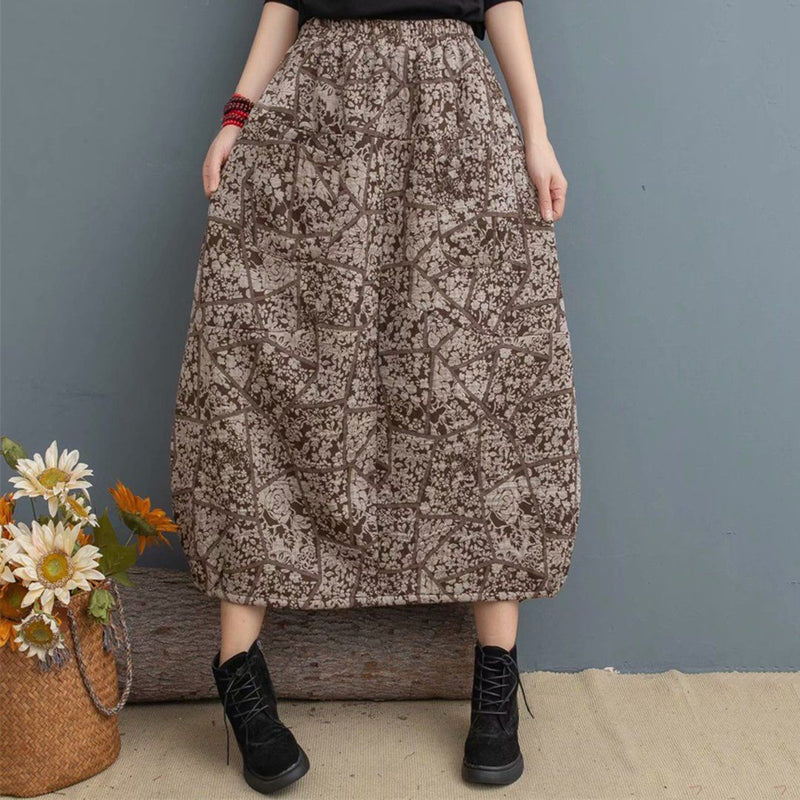 Effortlessly Elegant Garment with a Timeless Design